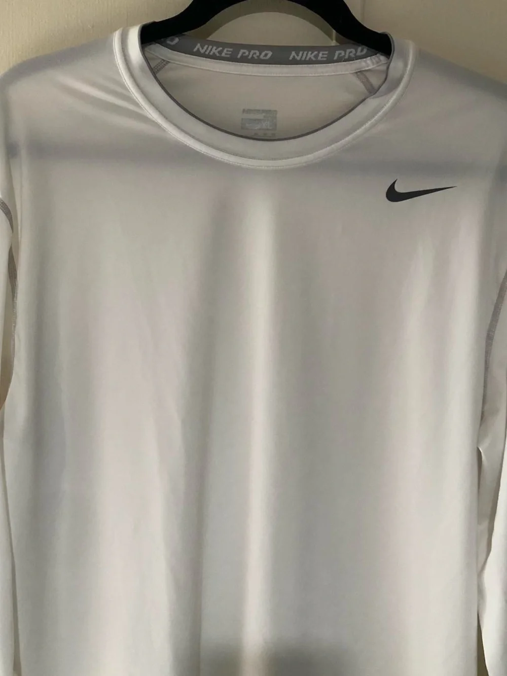 Nike Men’s White Long-Sleeve Dri-FIT Crew